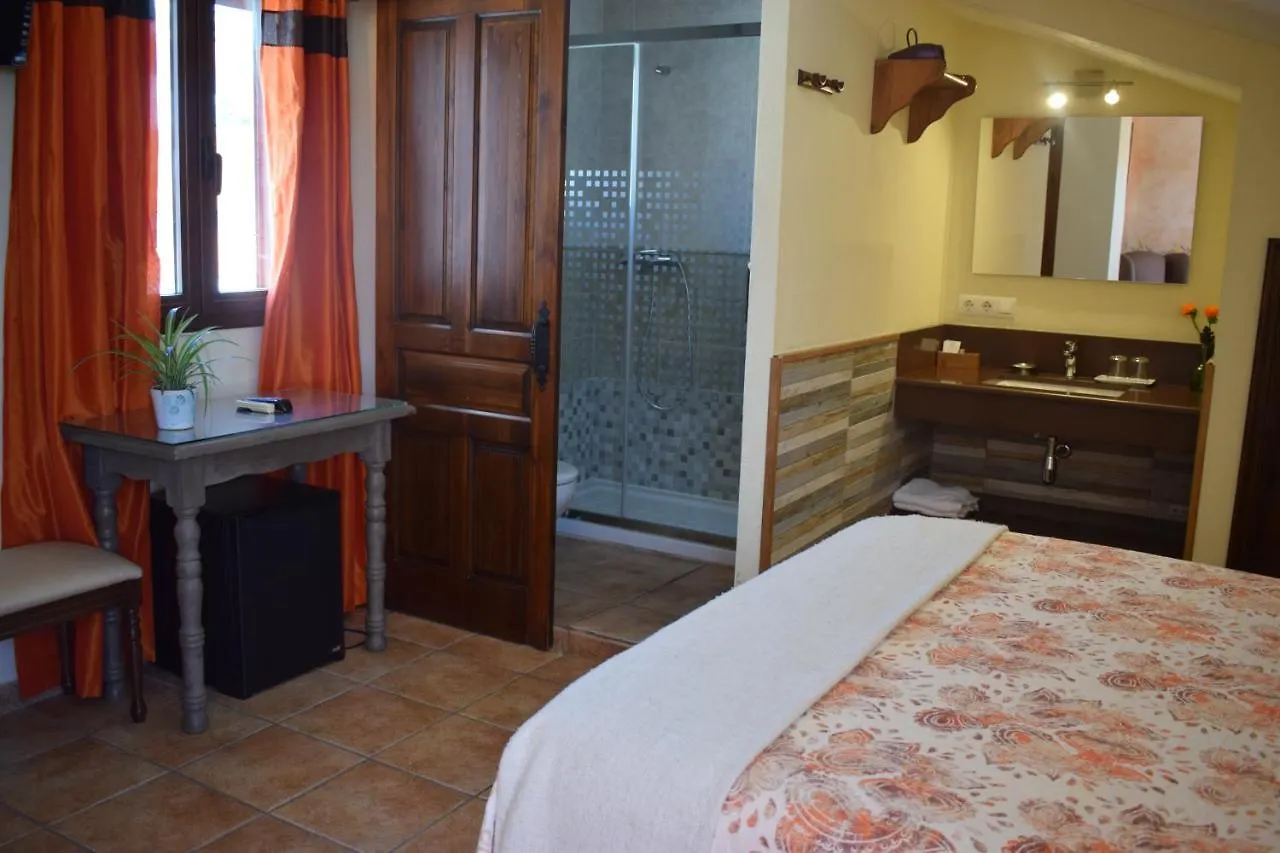 Hostal Rural Molino Del Bombo Aracena Country house